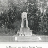 Le monument aux morts a Fort-de-France.