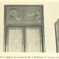 Bronze destiné à rappeler les travaux de M. le Professeur A. Lacroix à la Martinique.