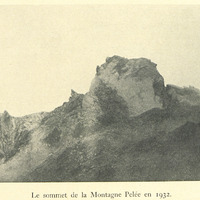 Le sommet de la Montagne Pelée en 1932.