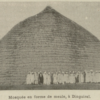 Mosquée en forme de meule, à Dinguiraï.