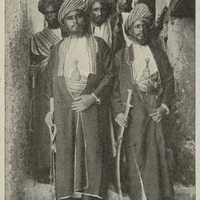 Saïd Ali, sultan de la Grande-Comore et ses ministres.