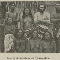 Groupe d'indigènes de Touamotou.