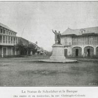 La statue de Schoelcher et la Banque