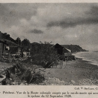 Prêcheur . Vue de la Route coloniale coupée par le raz-de-marée qui accompagna le cyclone du 12…