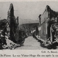 Saint-Pierre . La rue Victor-Hugo dix ans après la catastrophe