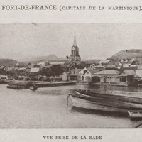Fort-de-France ( Capitale de la Martinique ). Vue prise de la rade