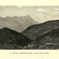 La chaîne d'Eureupoucigne, vue du Tayaouaou