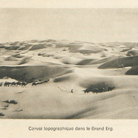 Convoi topographique dans le Grand Erg