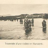 Traversée d'une rivière en filanzane