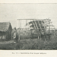 Installation d'un hangar indigène
