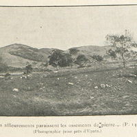 Les affleurements paraissent les ossements de pierre…