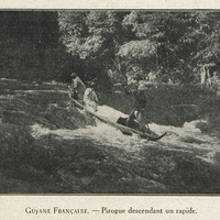 Guyane française.  - Pirogue descendant un rapide