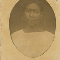[811_Ismond Marie]