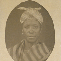 [204_Adams Angélina]