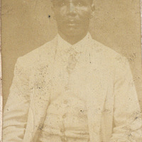 [221_Leslie Frédérich Augustin]